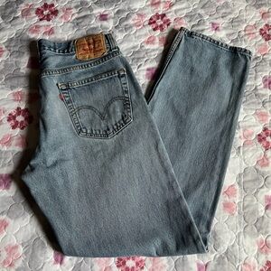 Levi's 550 Relaxed Fit Men's Denim Jeans Light Blue Wash 33X34